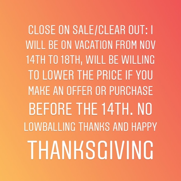 A&F Maroon Hoodie - Picture 4 of 4